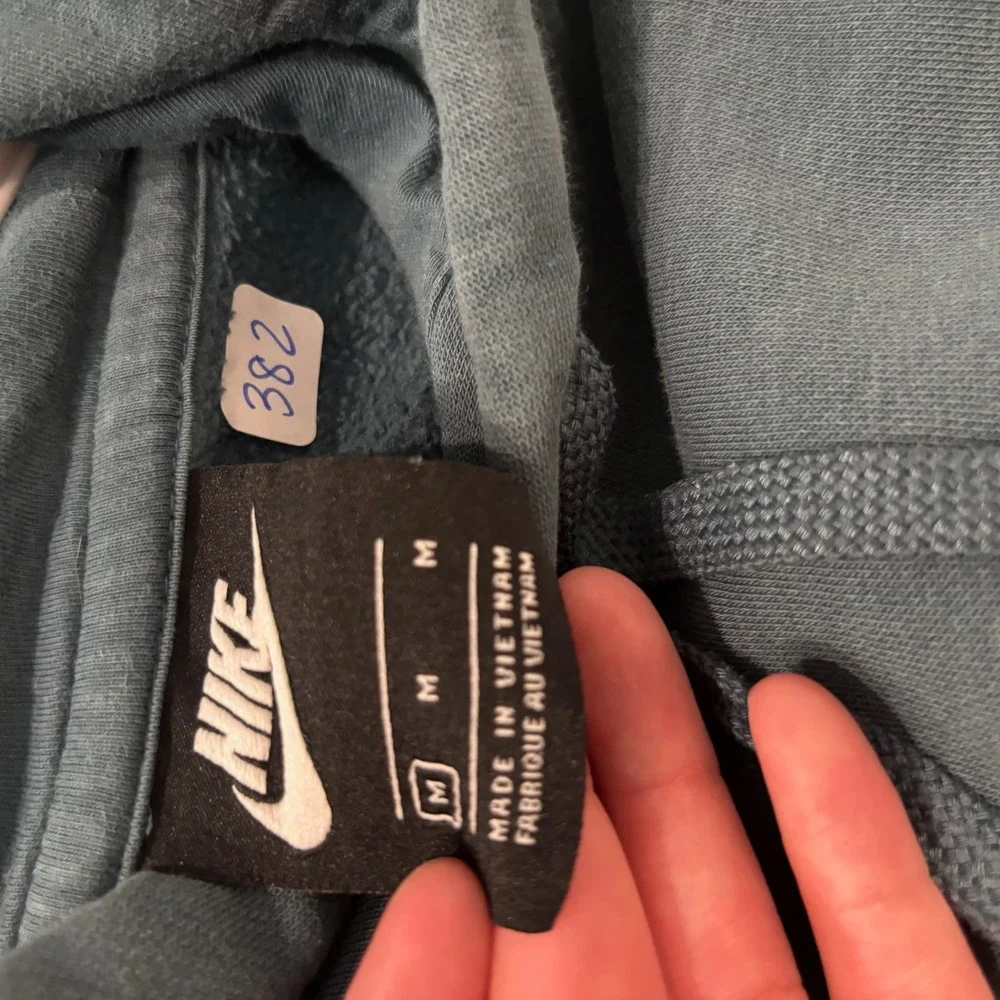 Nike sportswear club